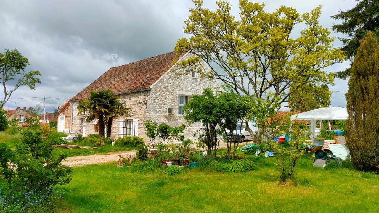 Domaine Ravy-Lilas Saint-Symphorien-sur-Saone Bagian luar foto